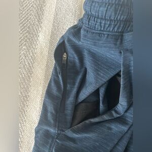 LULULEMON • Men's Athletic Shorts - Navy Blue